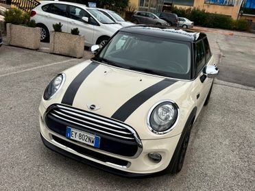 " UNA CHICCA " Mini 1.5 One D Business 5 porte