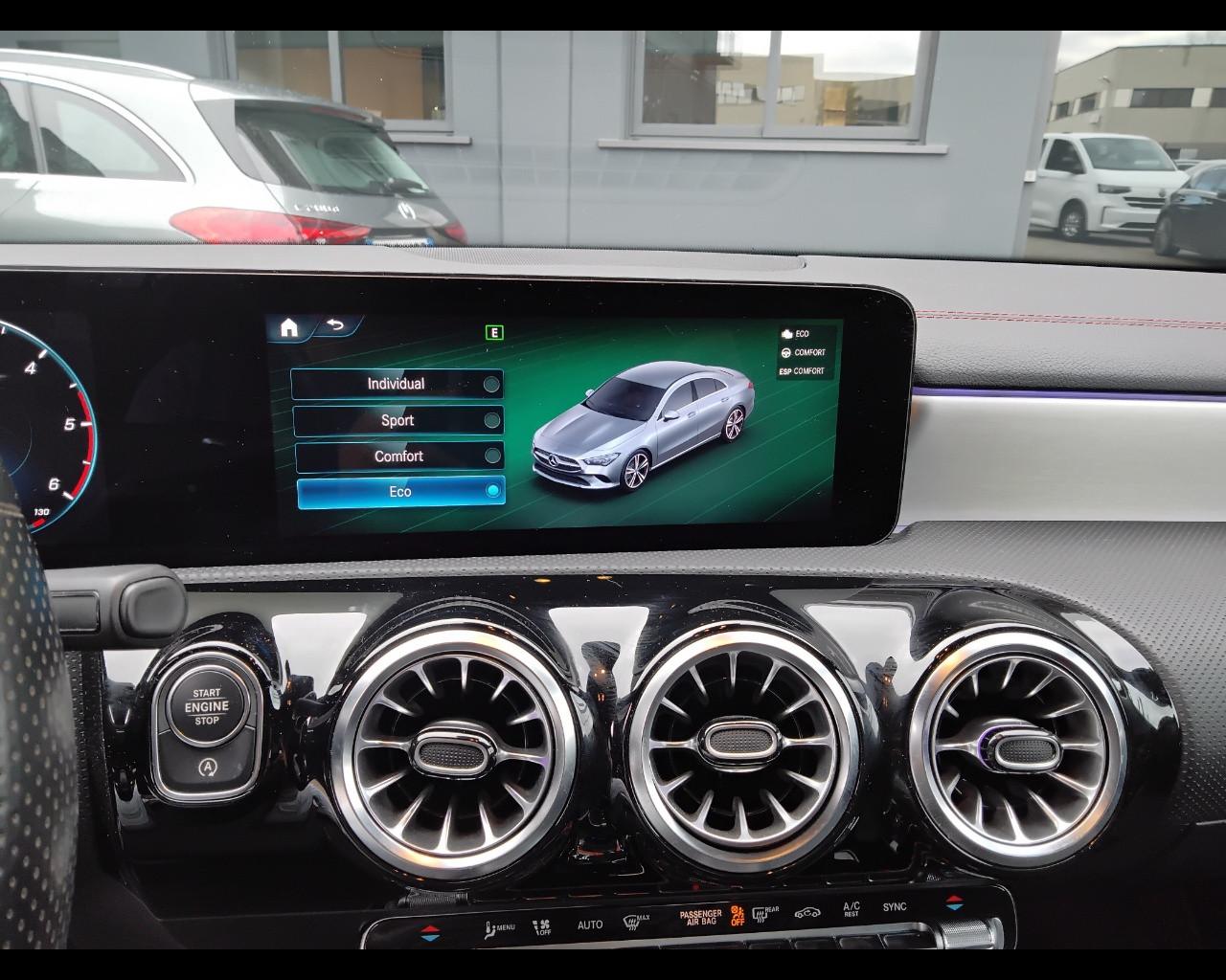 Mercedes-Benz CLA Coupe - C118 - CLA Coupe 180 d Premium auto