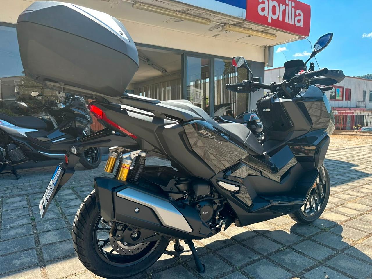 Honda ADV 350