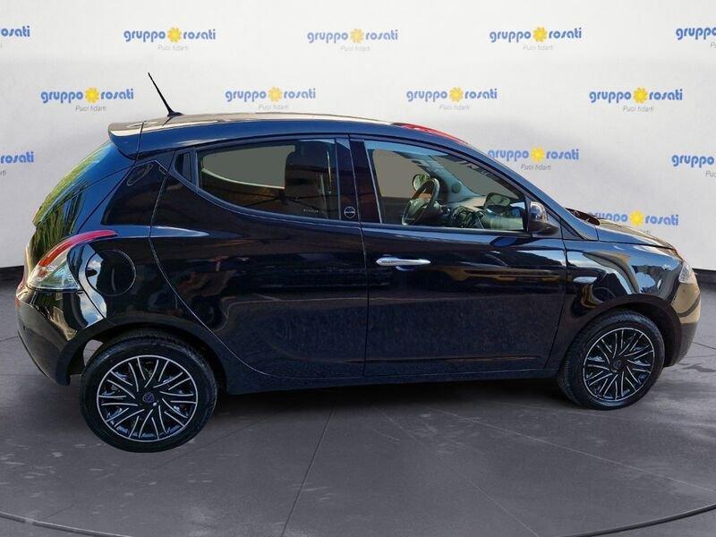 Lancia Ypsilon III 2015 1.0 firefly hybrid Gold s&s 70cv