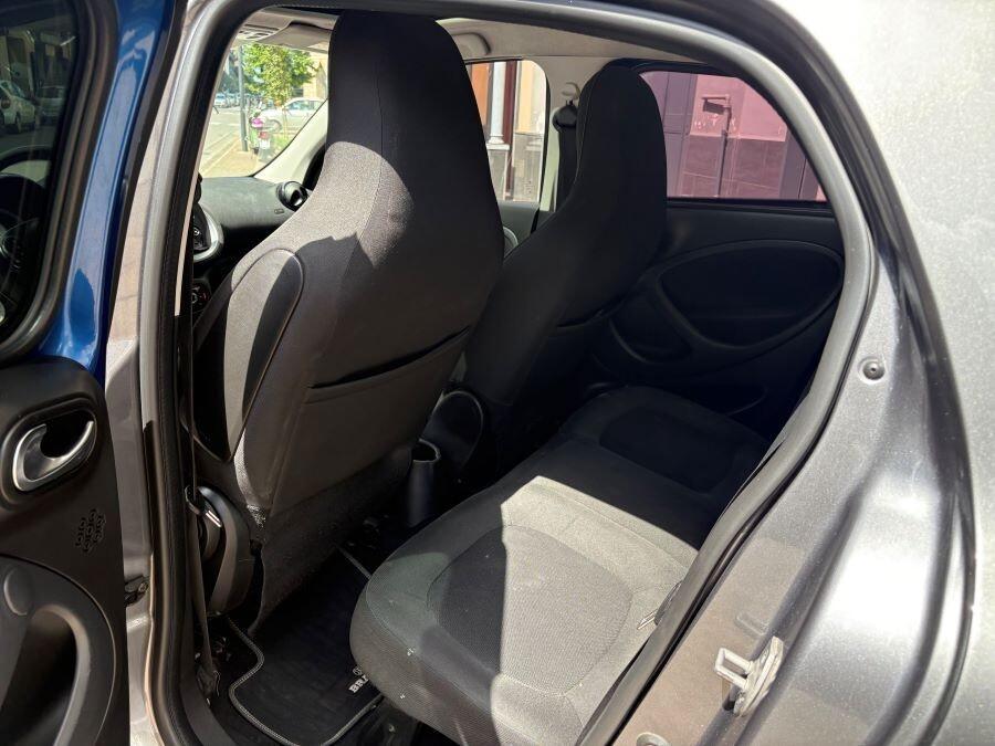 SMART FORFOUR 900 90 ALL BRABUS AUTOM CERTIFICATA