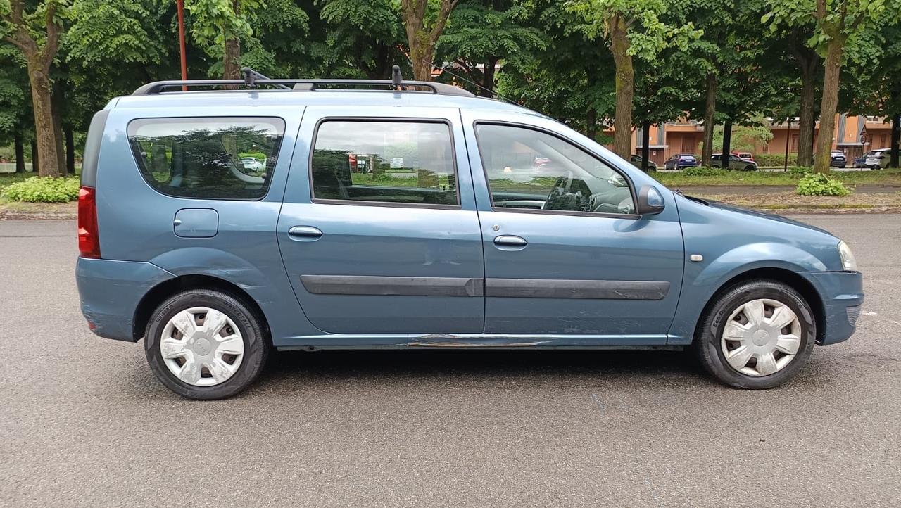 Dacia Logan MCV 1.6 90CV 7 posti Lauréate