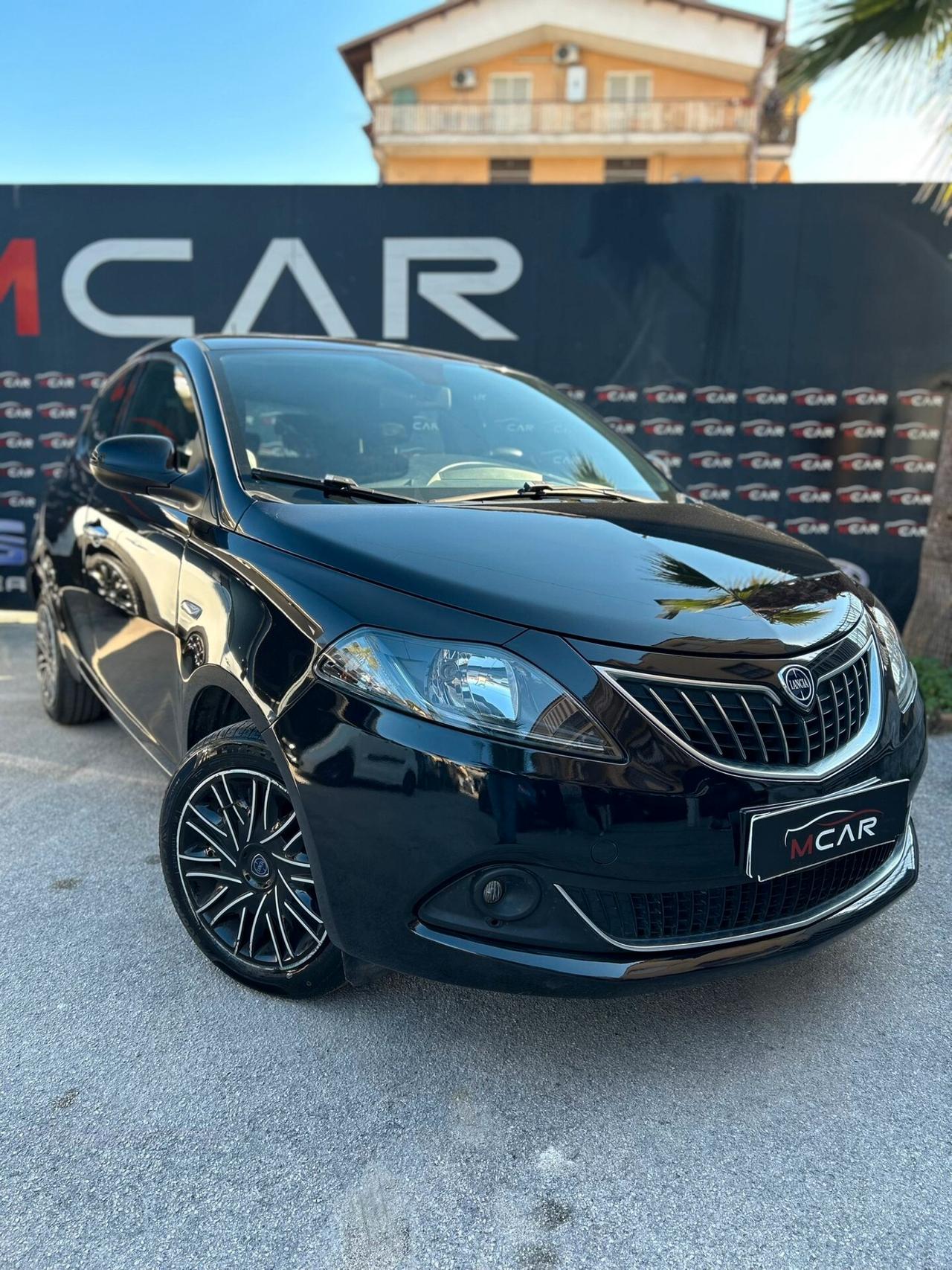 Lancia Ypsilon 1.0 FireFly 5 porte S&S Hybrid Ecochic Gold