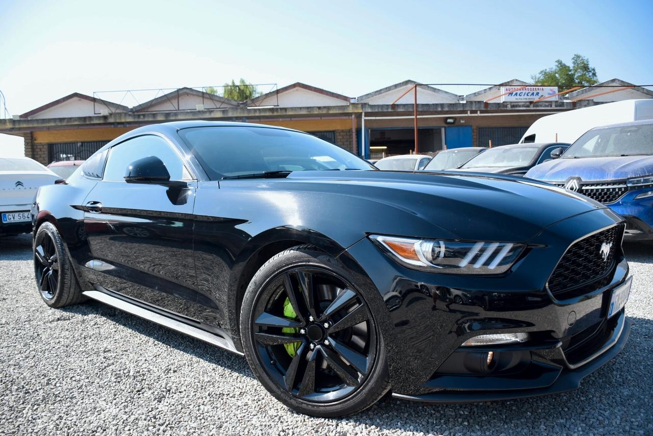 Ford Mustang Fastback - IVA DETR. 2.3 6M 314CV SHAKER FULL