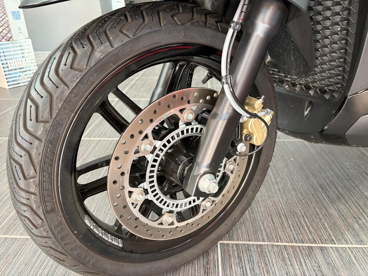 Piaggio Beverly 300 Deep Black Euro5 - 0 Sinistri