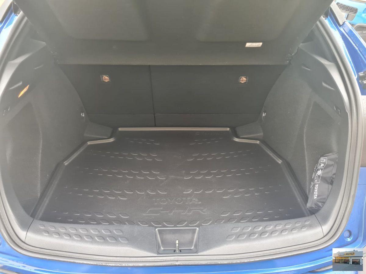 TOYOTA C-HR 1.8 Hybrid-Neopatentati