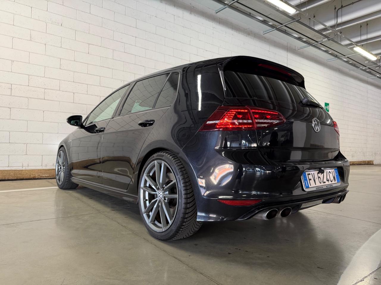 Volkswagen Golf R 2.0 5p.