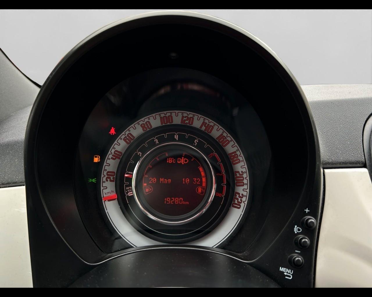 FIAT 500C III 2015 - 500C 1.0 hybrid Dolcevita 70cv