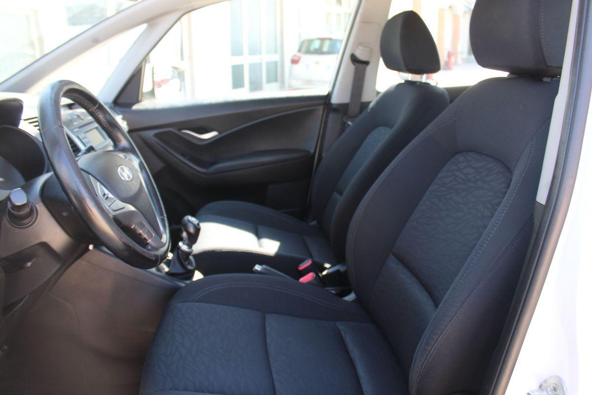 HYUNDAI - i20 - 1.4 CRDi 5p. Comfort