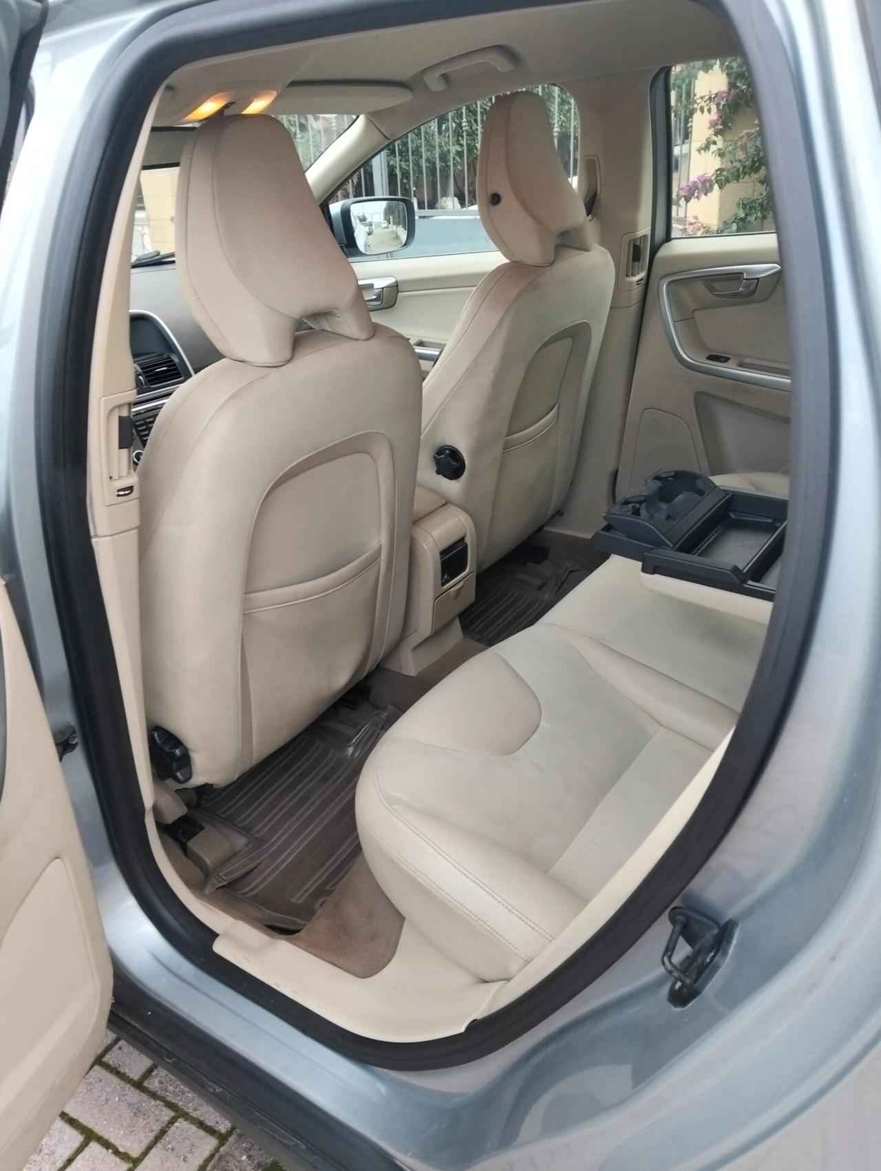 Volvo XC 60 XC60 D5 AWD Kinetic