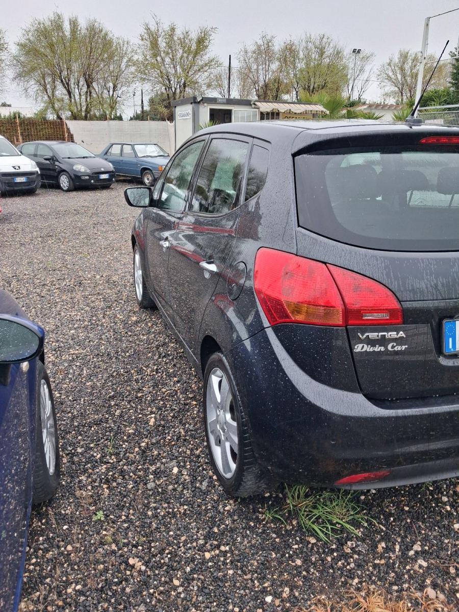 KIA - Venga - 1.6 CRDi VGT TX