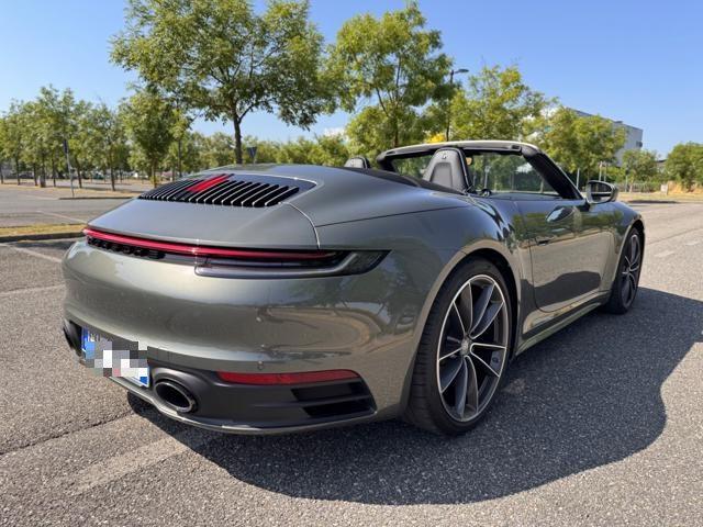 PORSCHE 992 Carrera 4 Cabriolet AVENTURINE MET.
