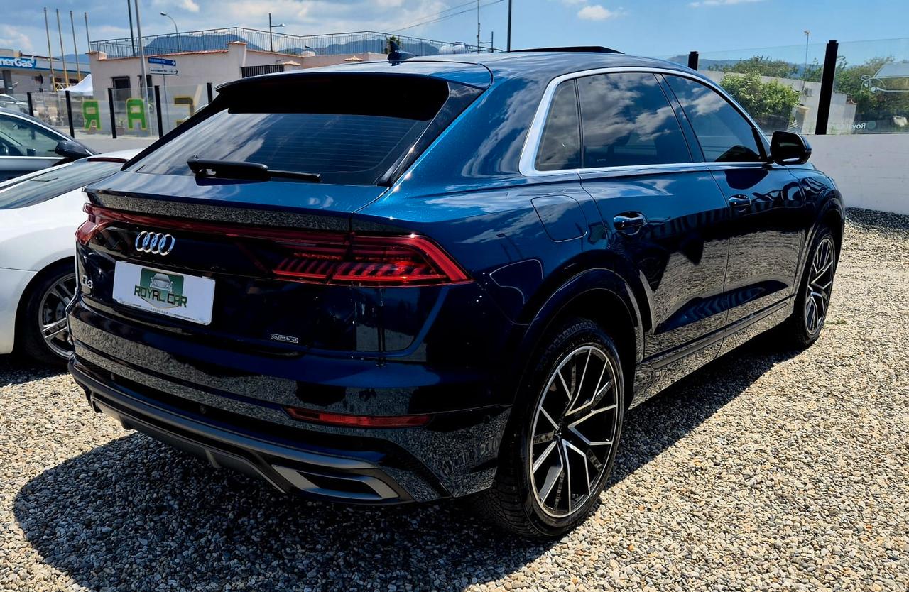 Audi Q8 50 TDI 286 CV quattro Tetto apribile