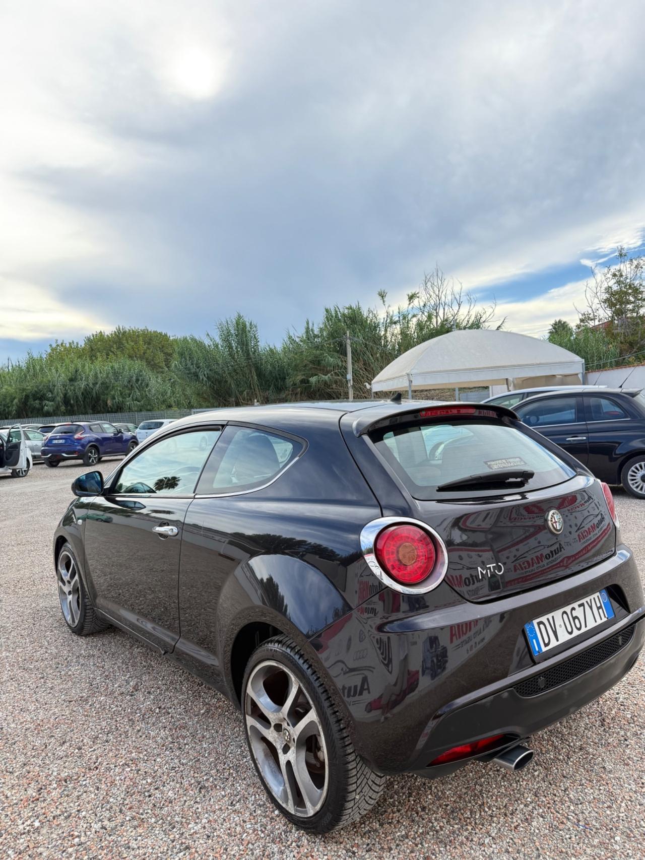 Alfa Romeo MiTo 1.3 JTDm 16V 90 CV Distinctive Sport Pack