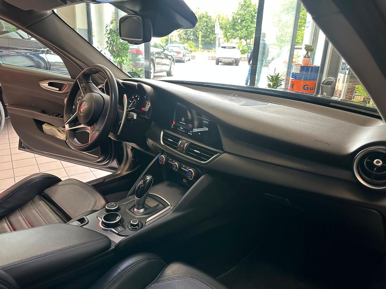 Alfa Romeo Giulia 2.2 Turbodiesel 210 CV AT8 AWD Q4 Veloce