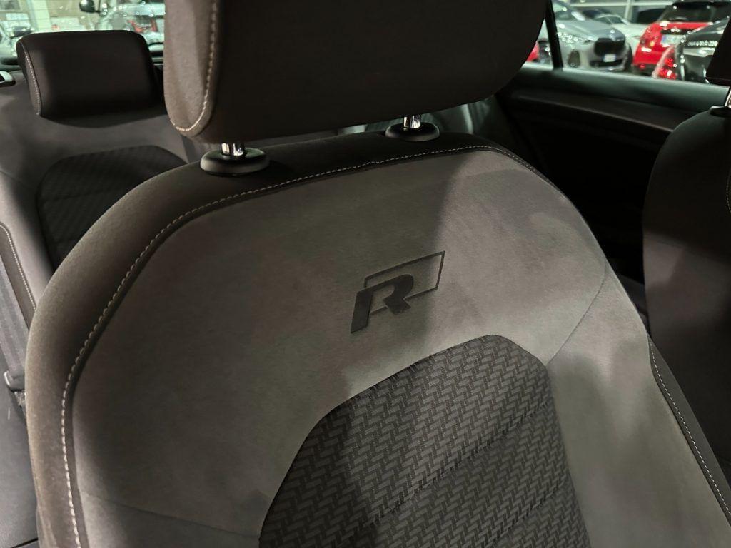 Volkswagen Golf 1.5 TSI ACT 5p. Sport R Line - Carplay - ACC