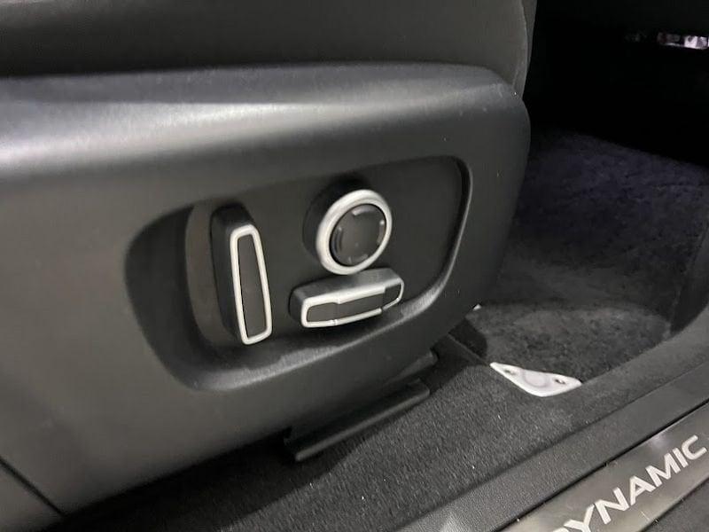 Land Rover Range Rover Evoque 2.0 D165 MHEV R-Dynamic AWD auto