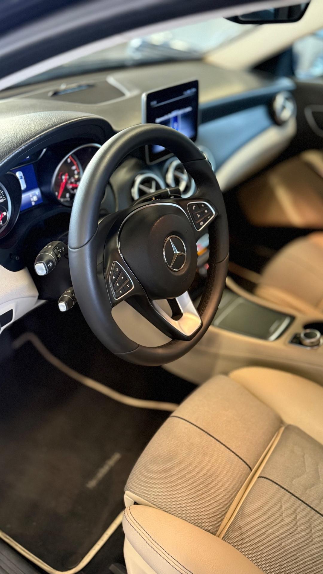 Mercedes-benz GLA 180 180d Automatic Premium