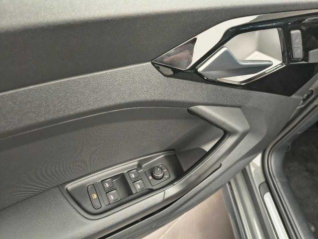 AUDI A1 allstreet 25 TFSI Business