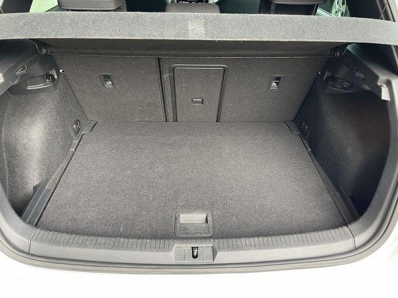 Volkswagen Golf 5p 1.5 tsi Sport 150cv