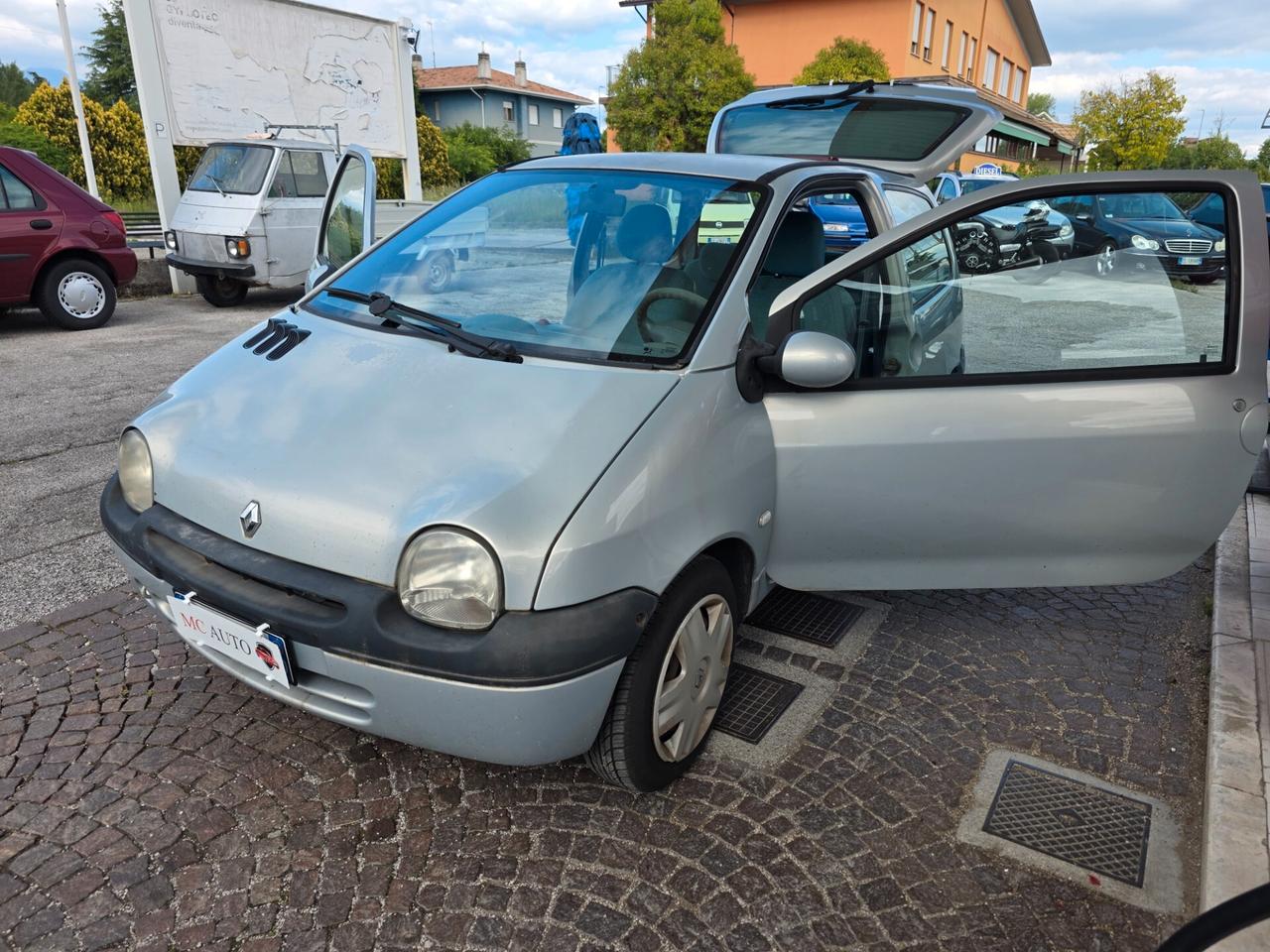 Renault Twingo 1.2i catbcon 254.000km Clima Abs Servosterzo