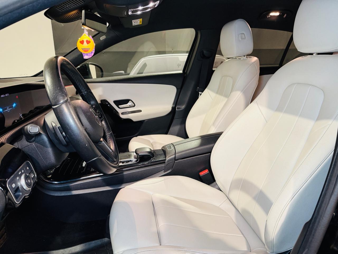 Mercedes-benz A 180 AUTOMATIC Special Edition*