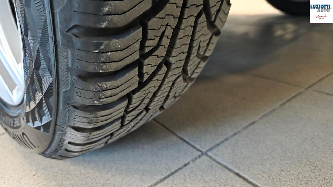 Volkswagen Golf 1.6 TDI 116CV BUSINESS - EURO 6B