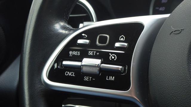 MERCEDES-BENZ GLC 220 d 4Matic Business