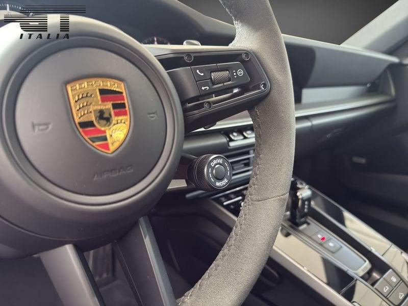 Porsche 911 CARRERA 4S