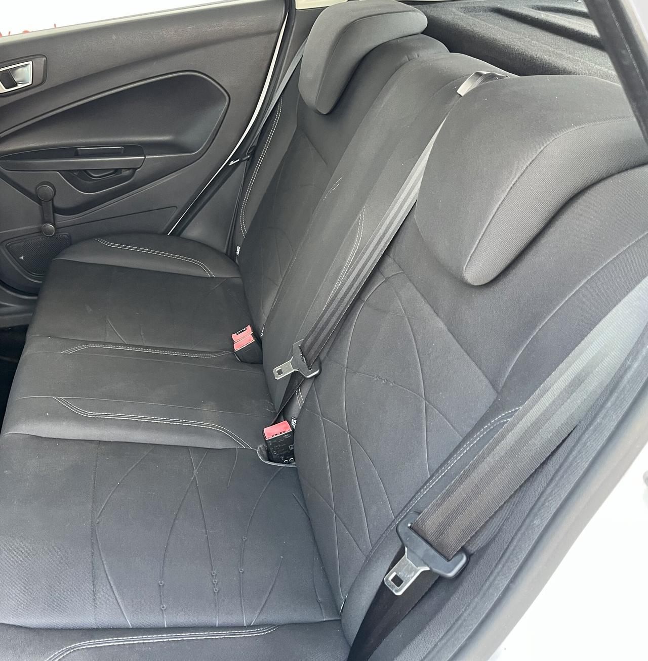 Ford Fiesta 1.5 TDCi 75CV 5 porte