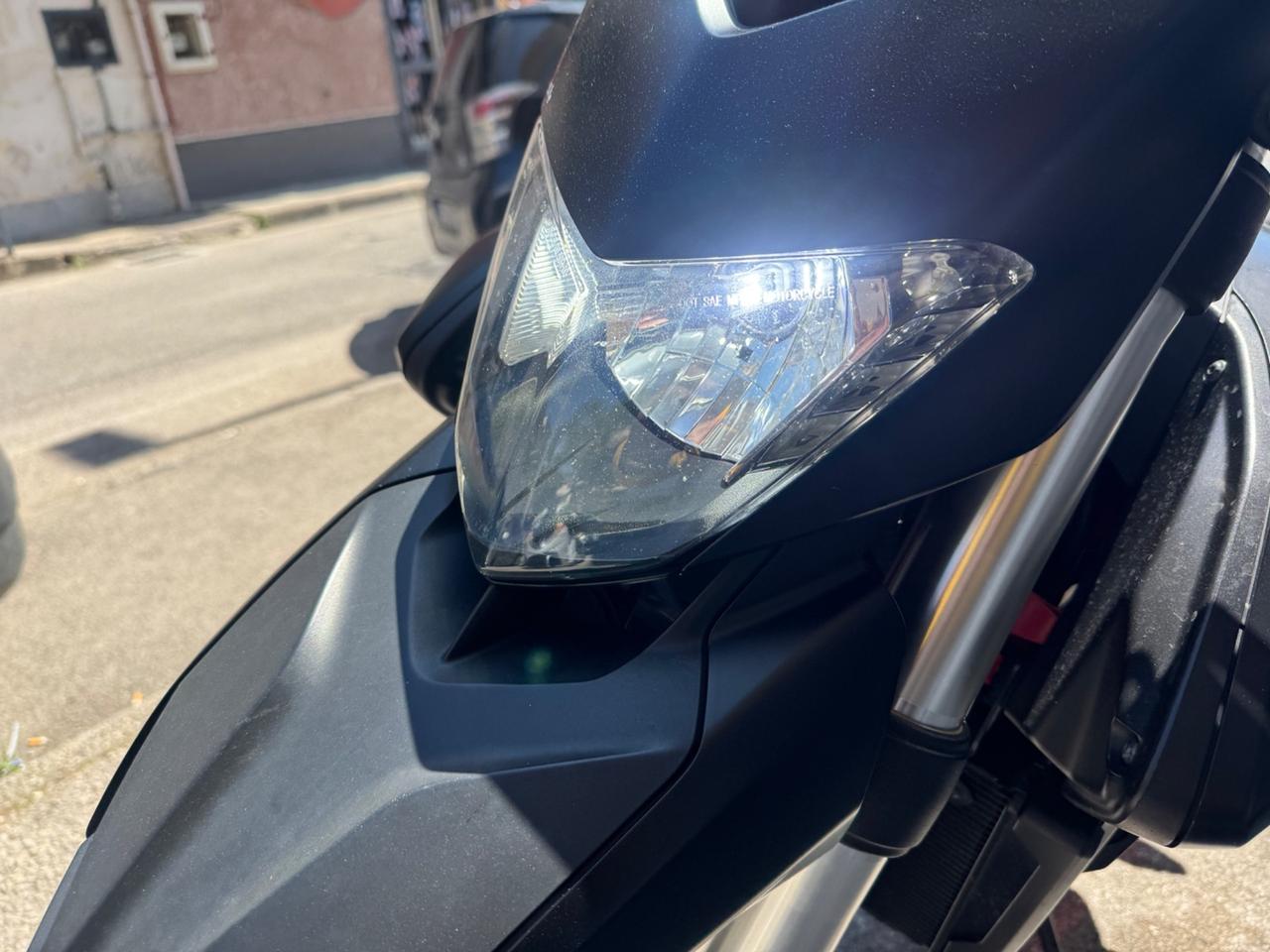 Ducati Hypermotard 821