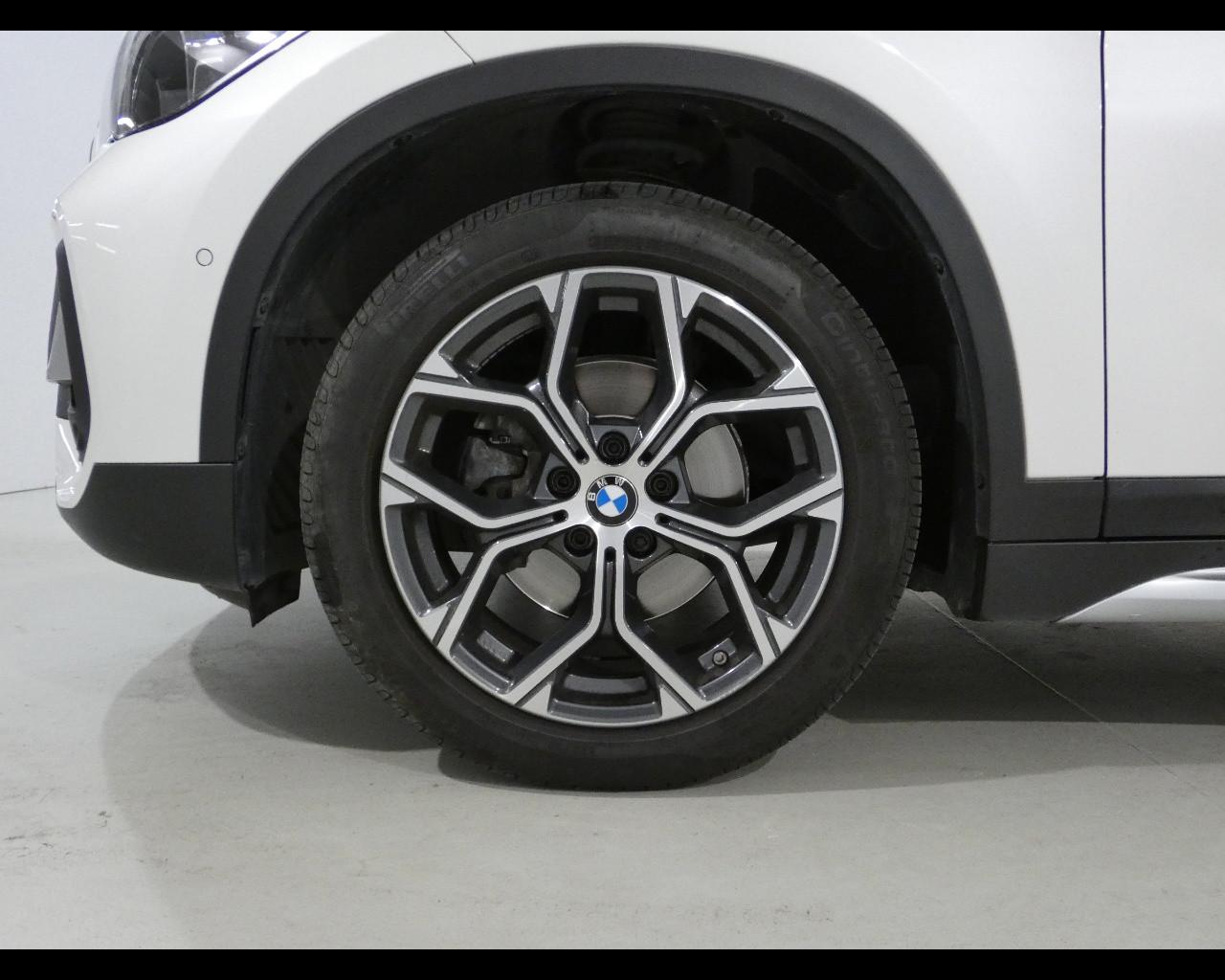 BMW X1 (F48) - X1 xDrive18d xLine