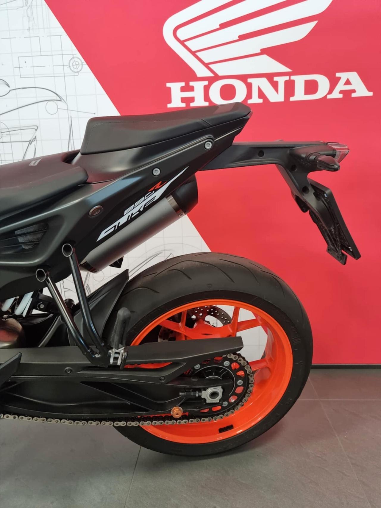 Ktm 890 Duke R- 2022- 25463 KM
