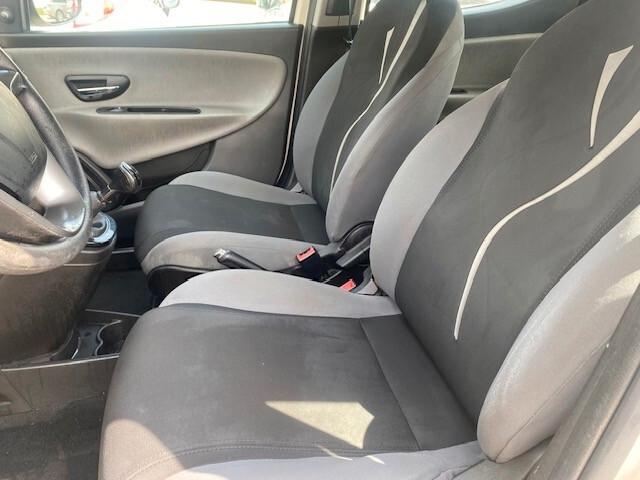 Lancia Ypsilon 1.3 MJT 16V 95 CV 5 porte S&S Silver