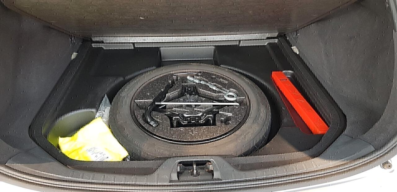 Volvo V60 2.0 d 150 cv D3 Geartronic Volvo Ocean Race,pelle,cambio automatico,navi,cruise control,cerchi 18