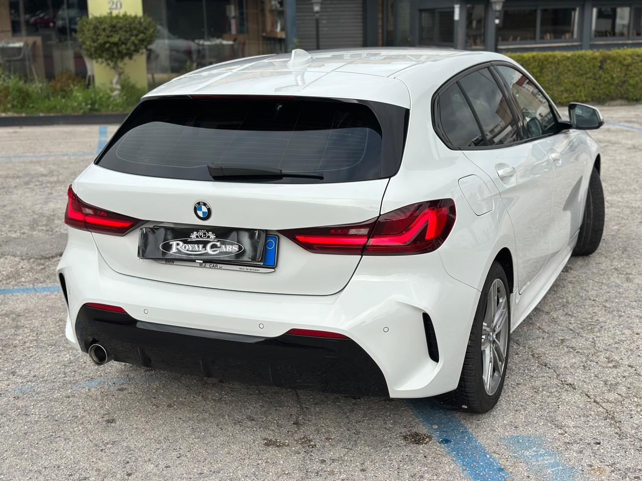 Bmw 116 116d 5p. Msport