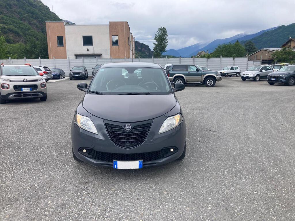 Lancia Ypsilon 1.2 8v Gold c/CL ecochic Gpl 69cv