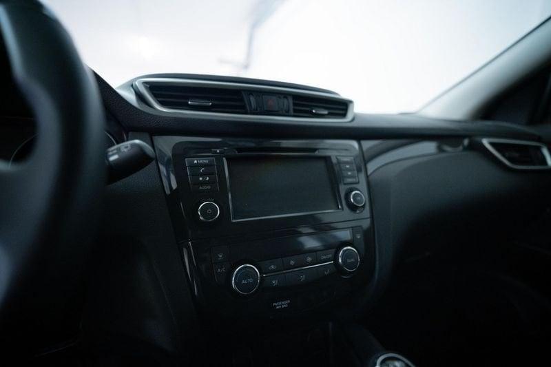 Nissan Qashqai 1.3 dig-t Acenta Premium 140cv