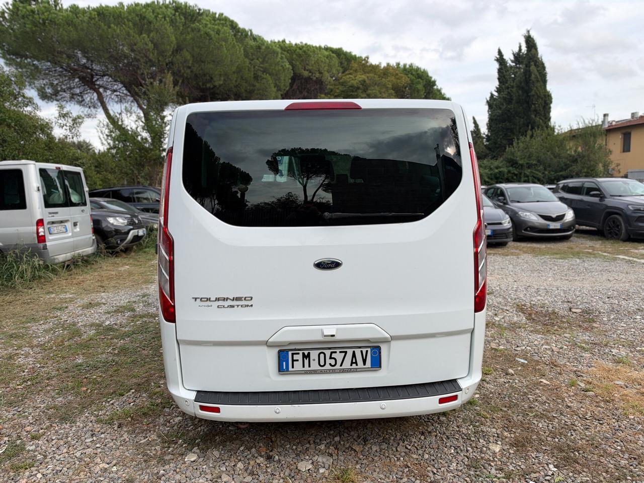 Ford Transit Custom 340 2.0 TDCi 170 PC Combi Trend