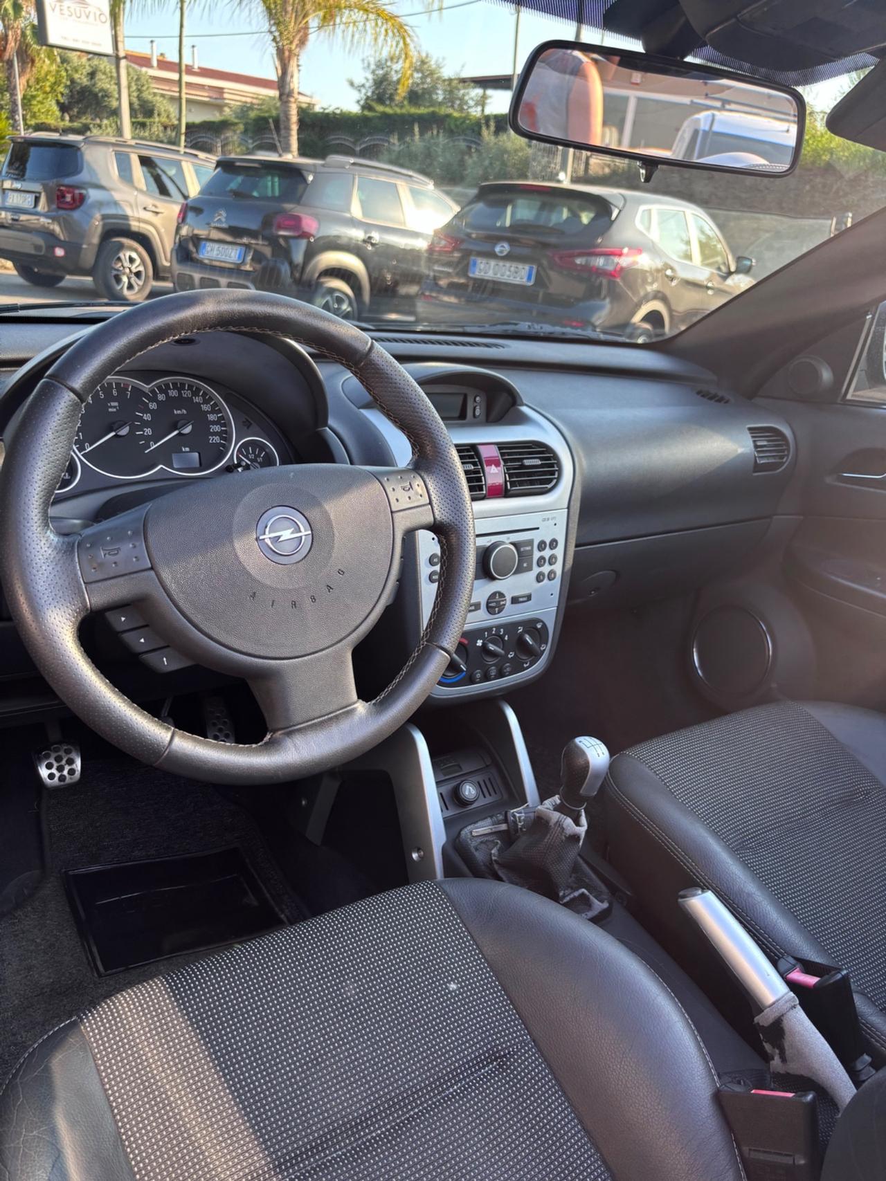 Opel Tigra TwinTop 1.4 16V Sport