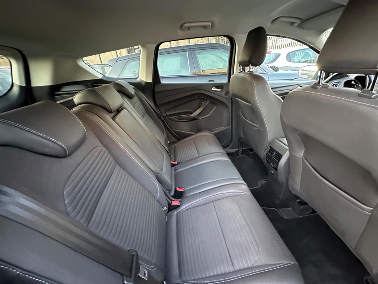 Ford Kuga 1.5 TDCI 120 CV S&S 2WD Powershift Titanium tagliandi ufficiale