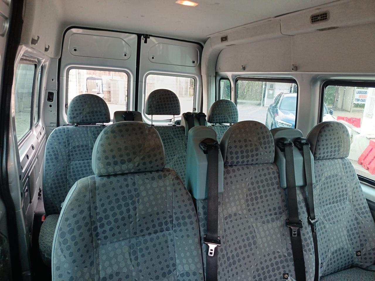 Ford Transit/Tourneo/Bus Transit 9 posti