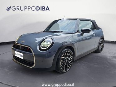 MINI Mini Cooper Cabrio F67 2.0 S Favoured auto