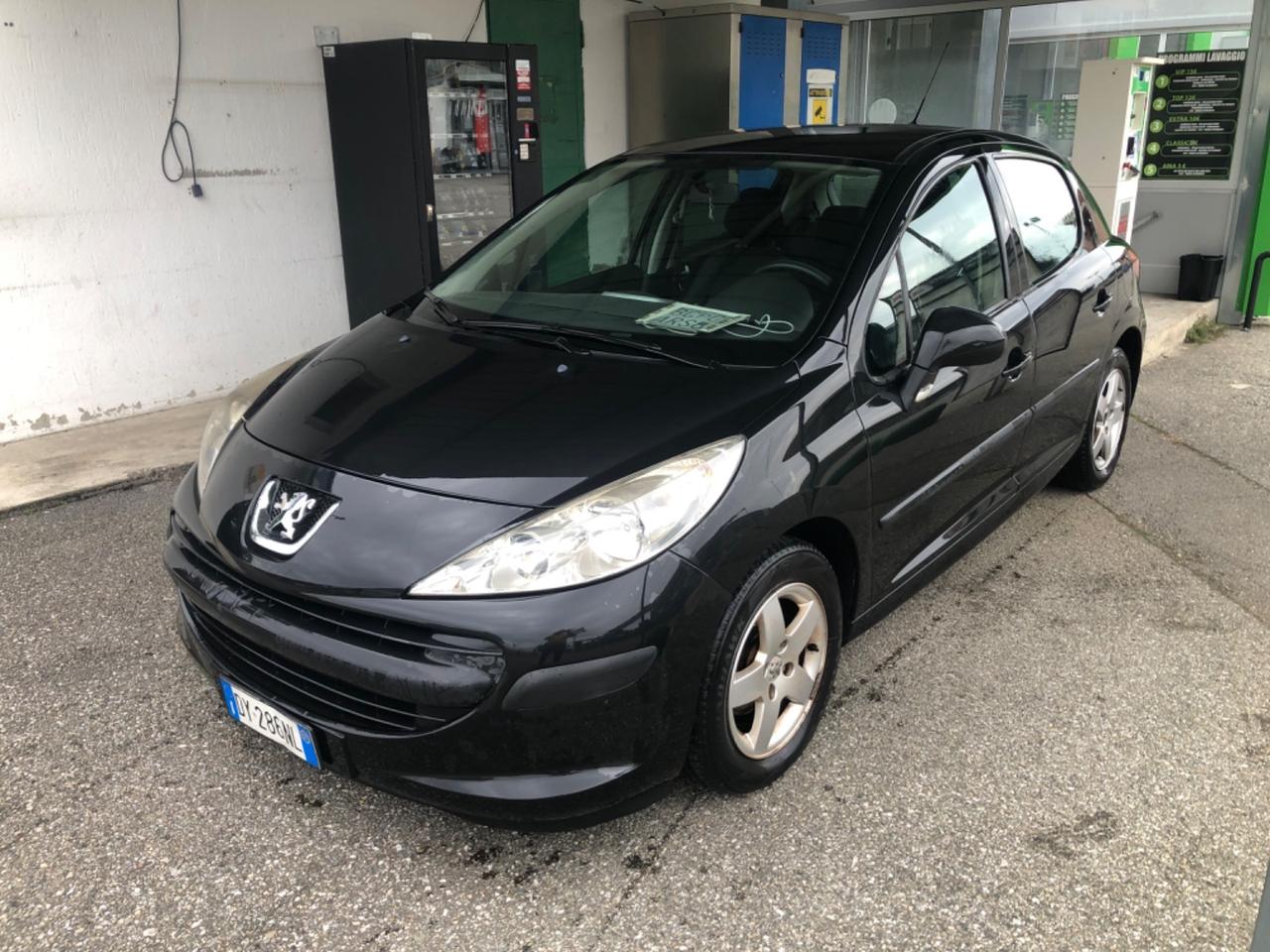 Peugeot 207 Benzina/GPL Neopatentati Soli 86000KM