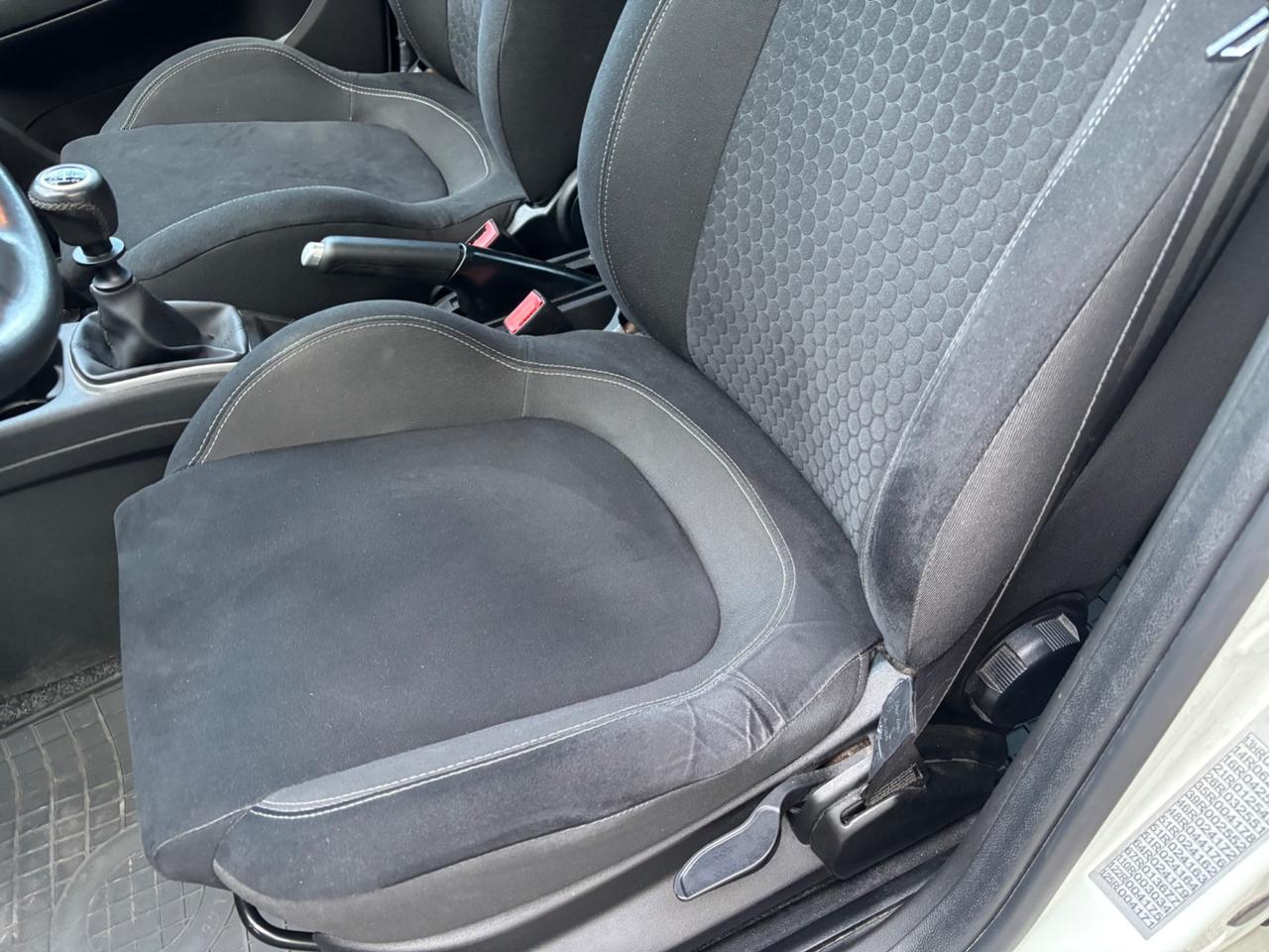 Fiat Punto 1.4 8V 5 porte GPL Lounge OK NEOPATENTATI
