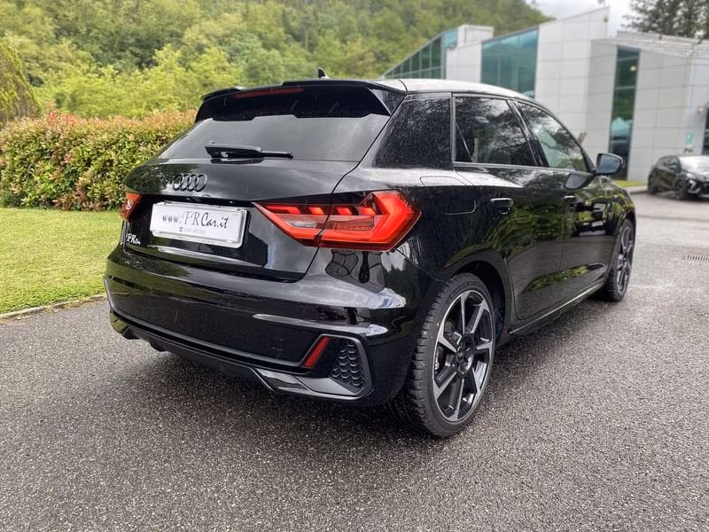 Audi A1 SPB 30 TFSI S tronic Identity Black