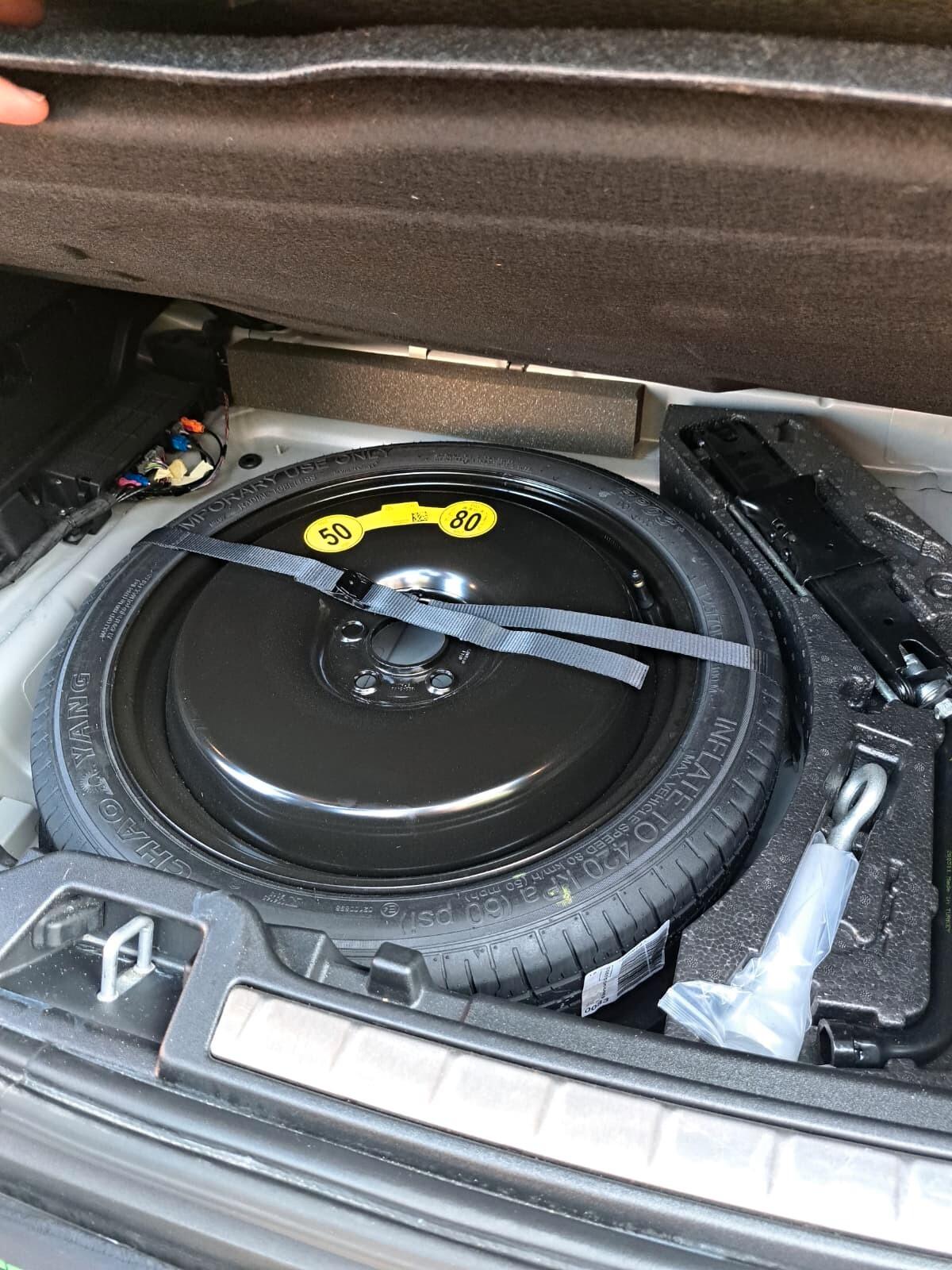 Volvo XC40 D3 R-design AUTOMATICA UNICO PROP: km. 38700 CERTIFICATI