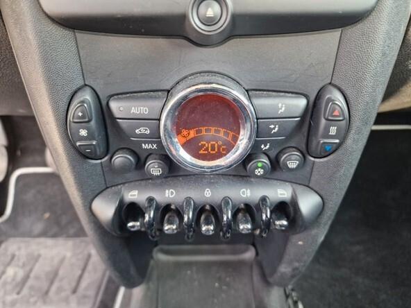 Mini 1.6 16V Cooper D solo KM 78.000