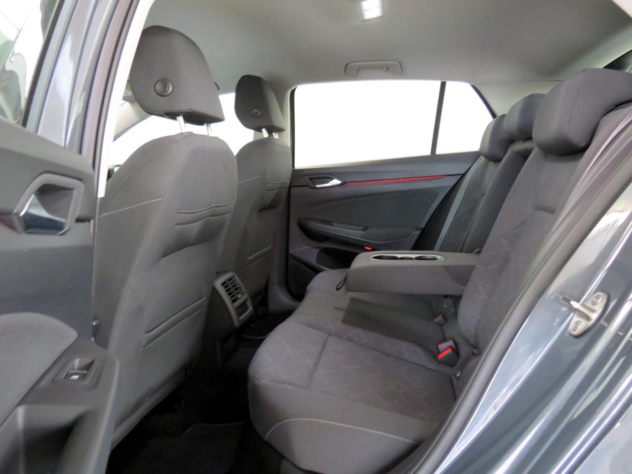 Volkswagen Golf 1.0 eTSI EVO DSG Life