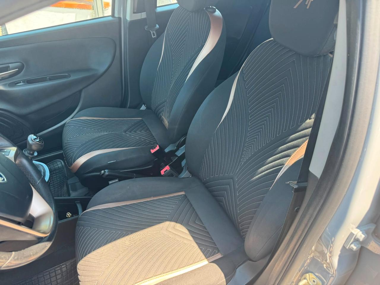 Lancia Ypsilon 1.2 GPL Alberta Ferretti